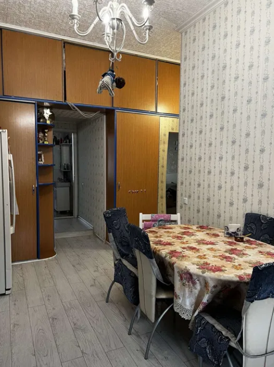 Продажа 3-комнатной квартиры 81 м², Хмельницкого Богдана ул.