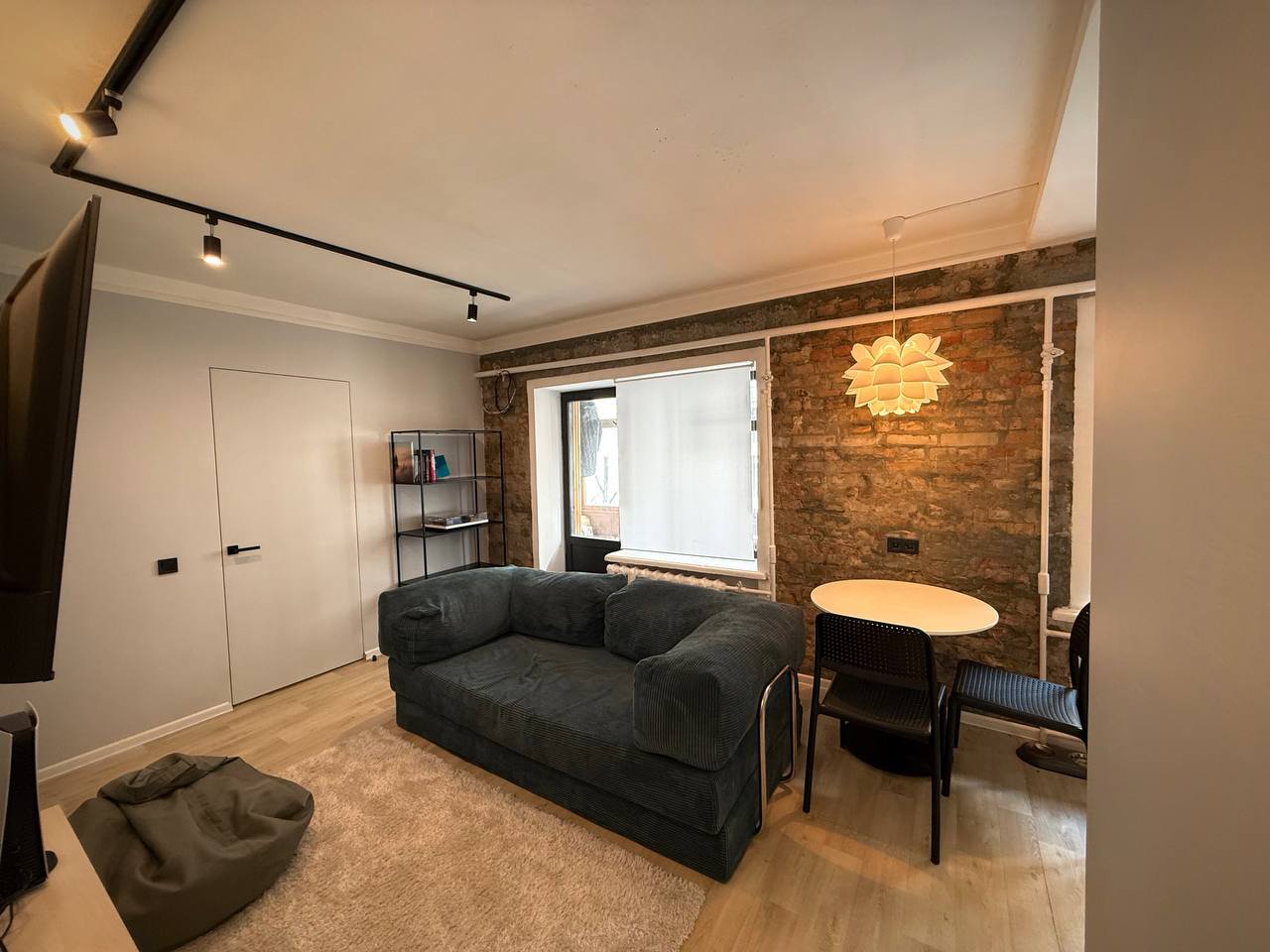 Продажа 2-комнатной квартиры 42 м², Василия Жуковского ул.