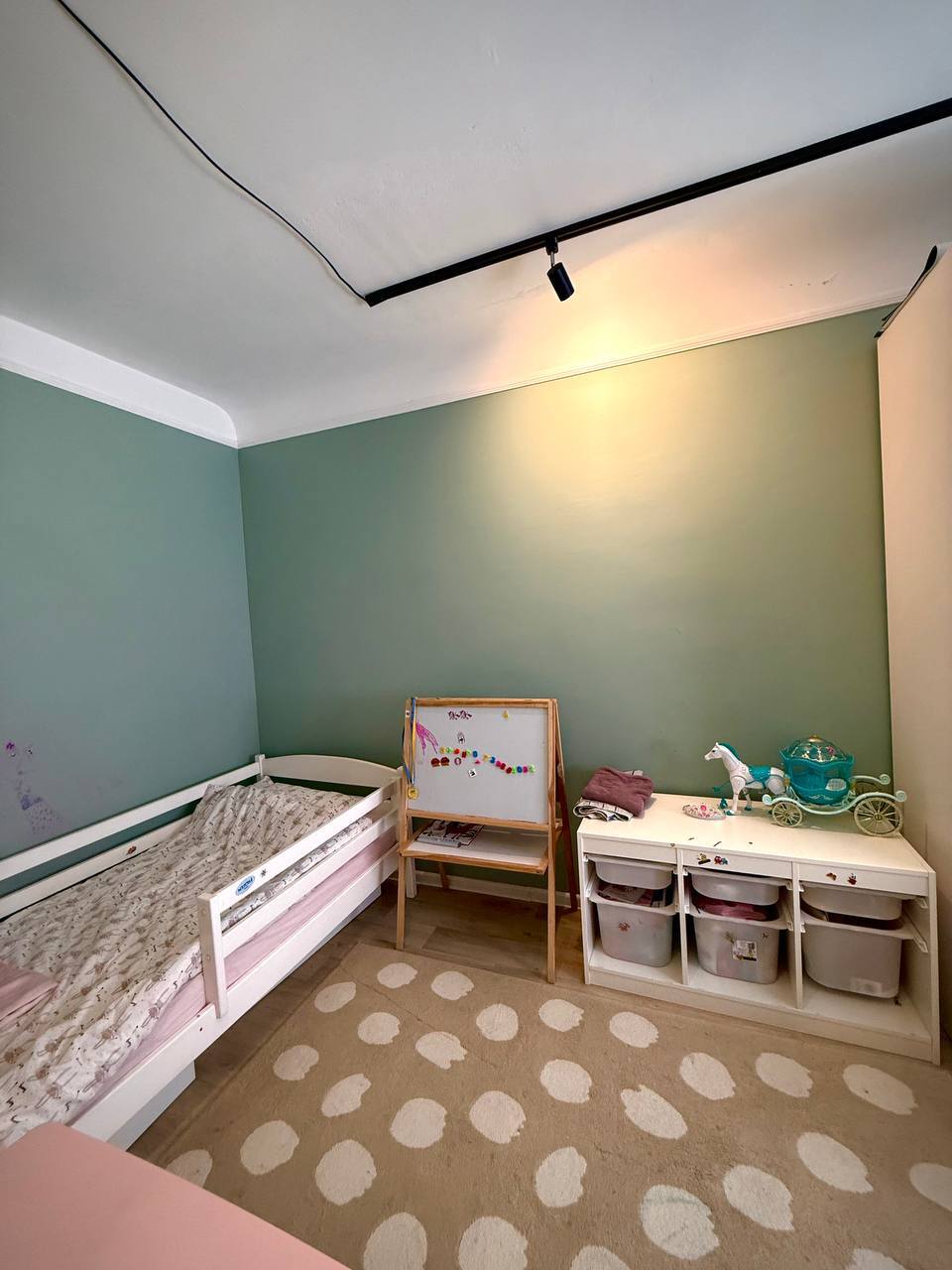Продажа 2-комнатной квартиры 42 м², Василия Жуковского ул.
