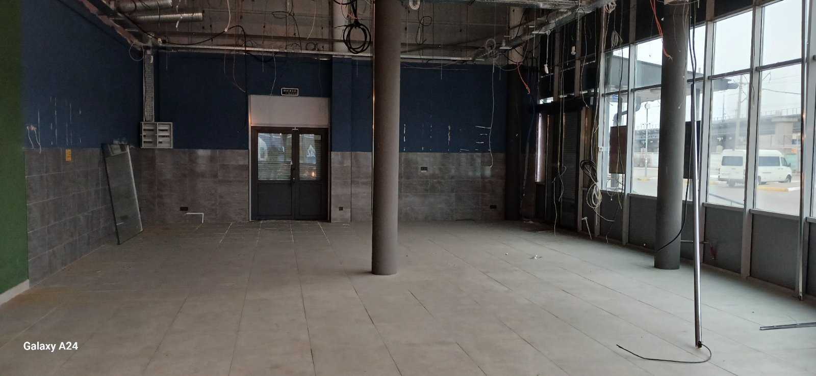 Оренда магазину 422 м², Набережно-Печерська дор., 10
