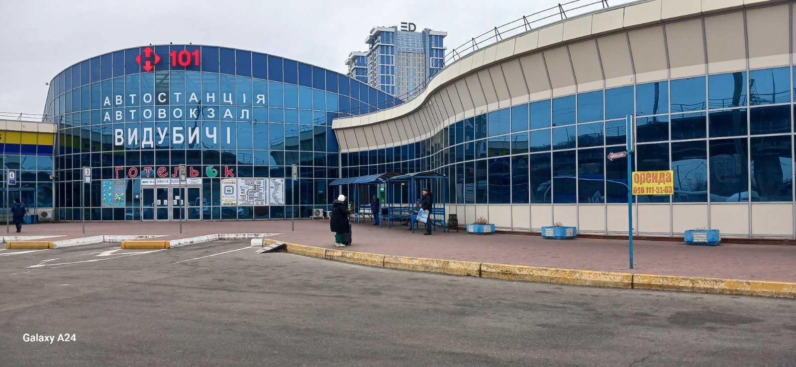 Оренда магазину 422 м², Набережно-Печерська дор., 10