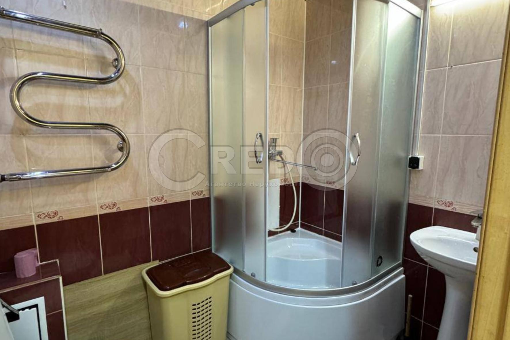 Аренда 3-комнатной квартиры 58 м², Соборности ул.