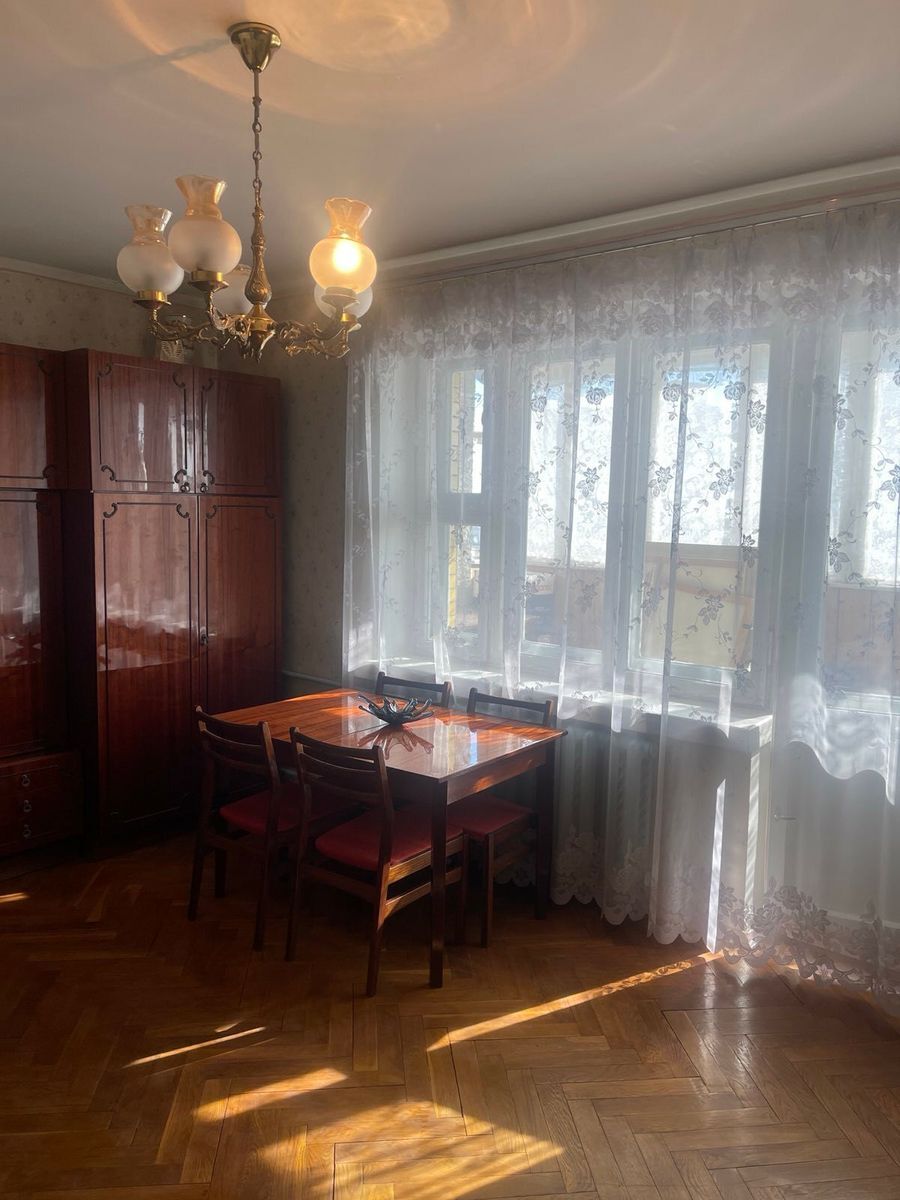 Оренда 2-кімнатної квартири 65 м², Раїси Окіпної вул., 1