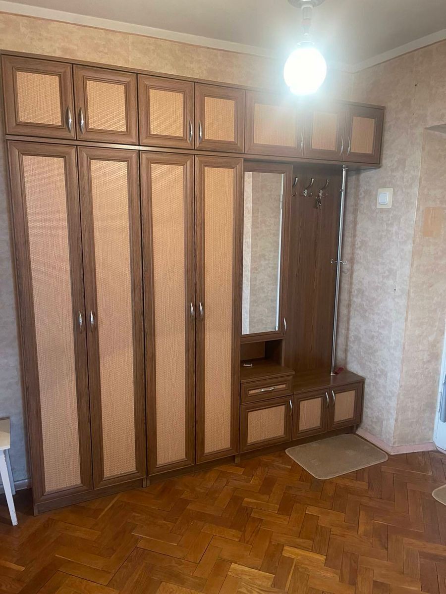 Оренда 2-кімнатної квартири 65 м², Раїси Окіпної вул., 1