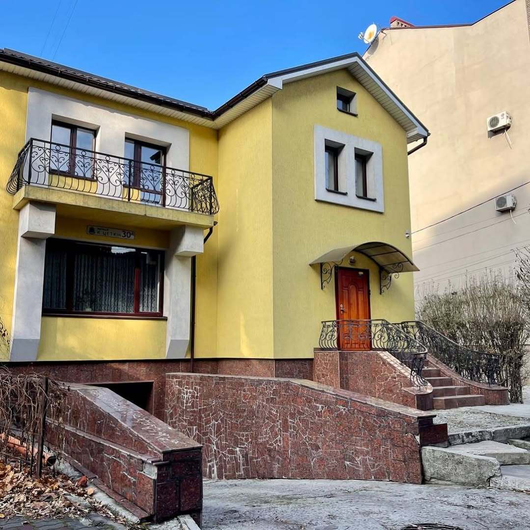 Аренда дома 280 м², Владимира Моссаковского ул.