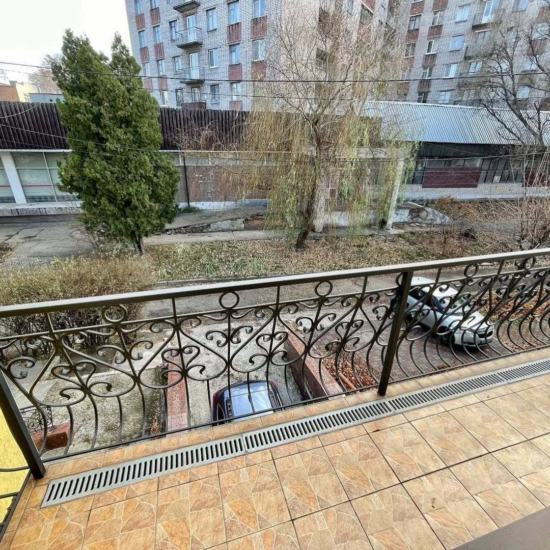 Аренда дома 280 м², Владимира Моссаковского ул.