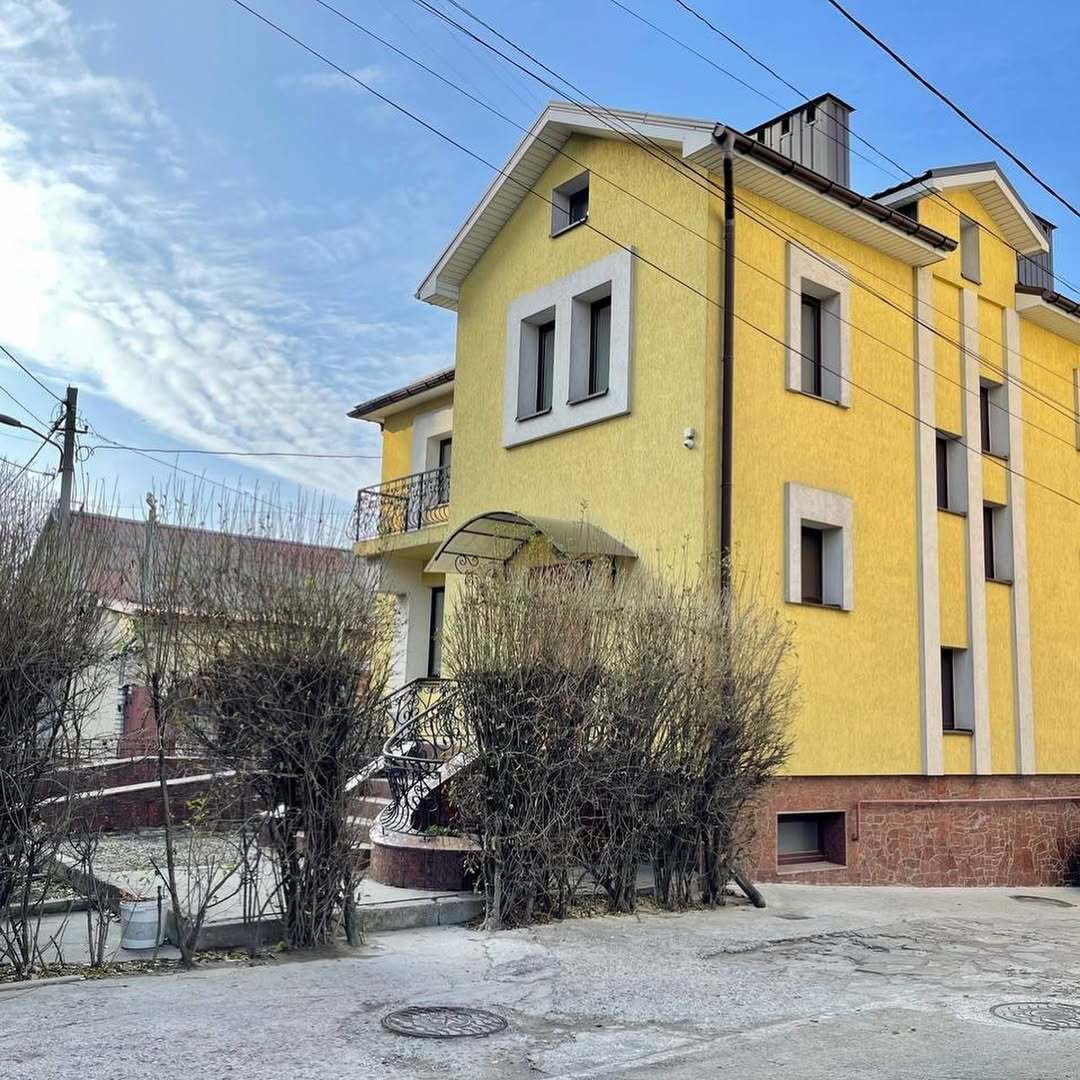 Аренда дома 280 м², Владимира Моссаковского ул.