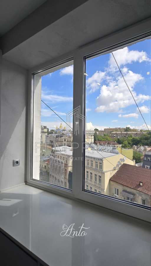 Продажа 2-комнатной квартиры 78 м², Малая Житомирская ул., 10