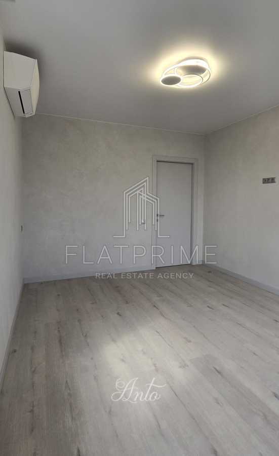 Продажа 2-комнатной квартиры 78 м², Малая Житомирская ул., 10