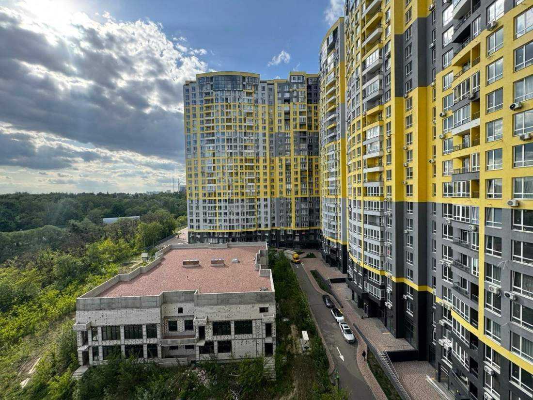 Продаж 3-кімнатної квартири 80.08 м², Кадетський Гай вул., 10