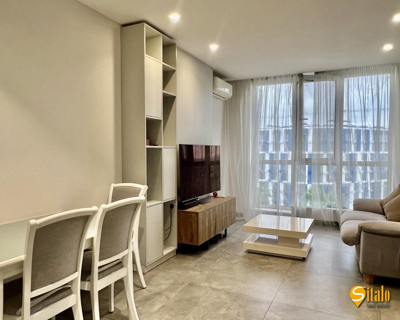 Продаж 2-кімнатної квартири 60 м², Центральна вул., 21А