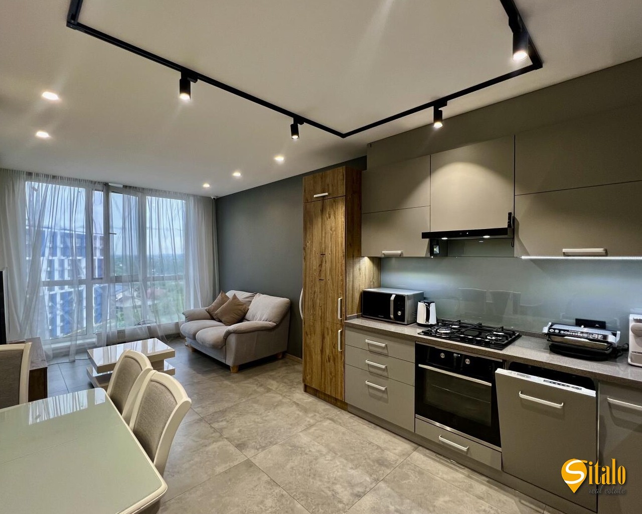 Продаж 2-кімнатної квартири 60 м², Центральна вул., 21А