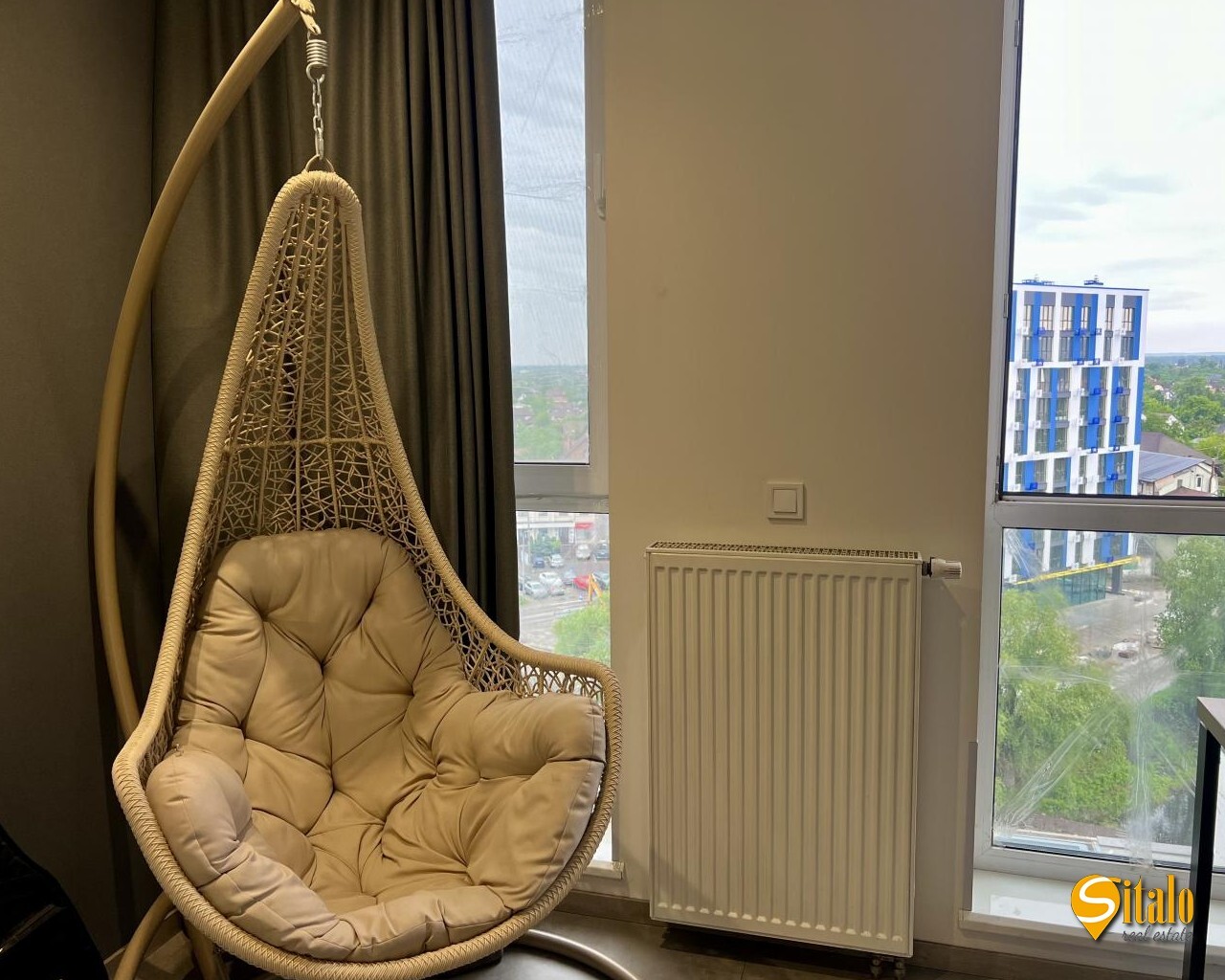 Продаж 2-кімнатної квартири 60 м², Центральна вул., 21А