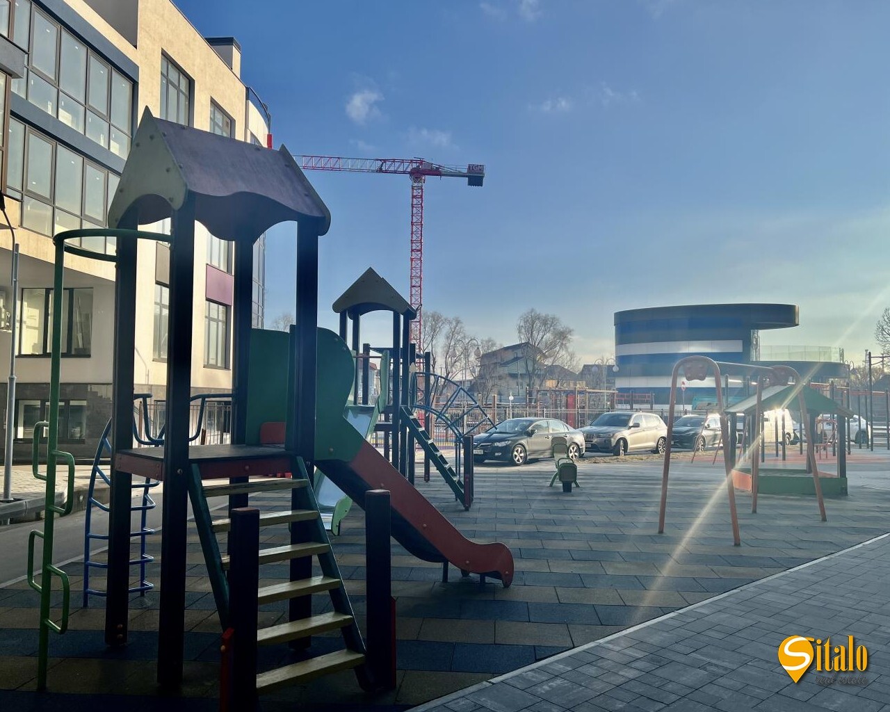 Продаж 2-кімнатної квартири 60 м², Центральна вул., 21А
