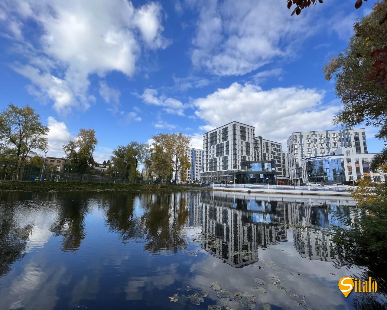 Продаж 2-кімнатної квартири 60 м², Центральна вул., 21А