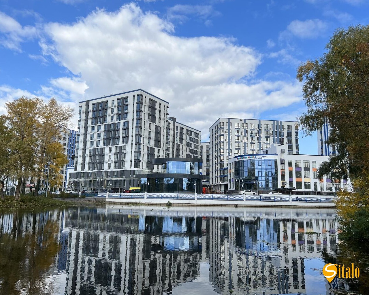 Продаж 2-кімнатної квартири 60 м², Центральна вул., 21А