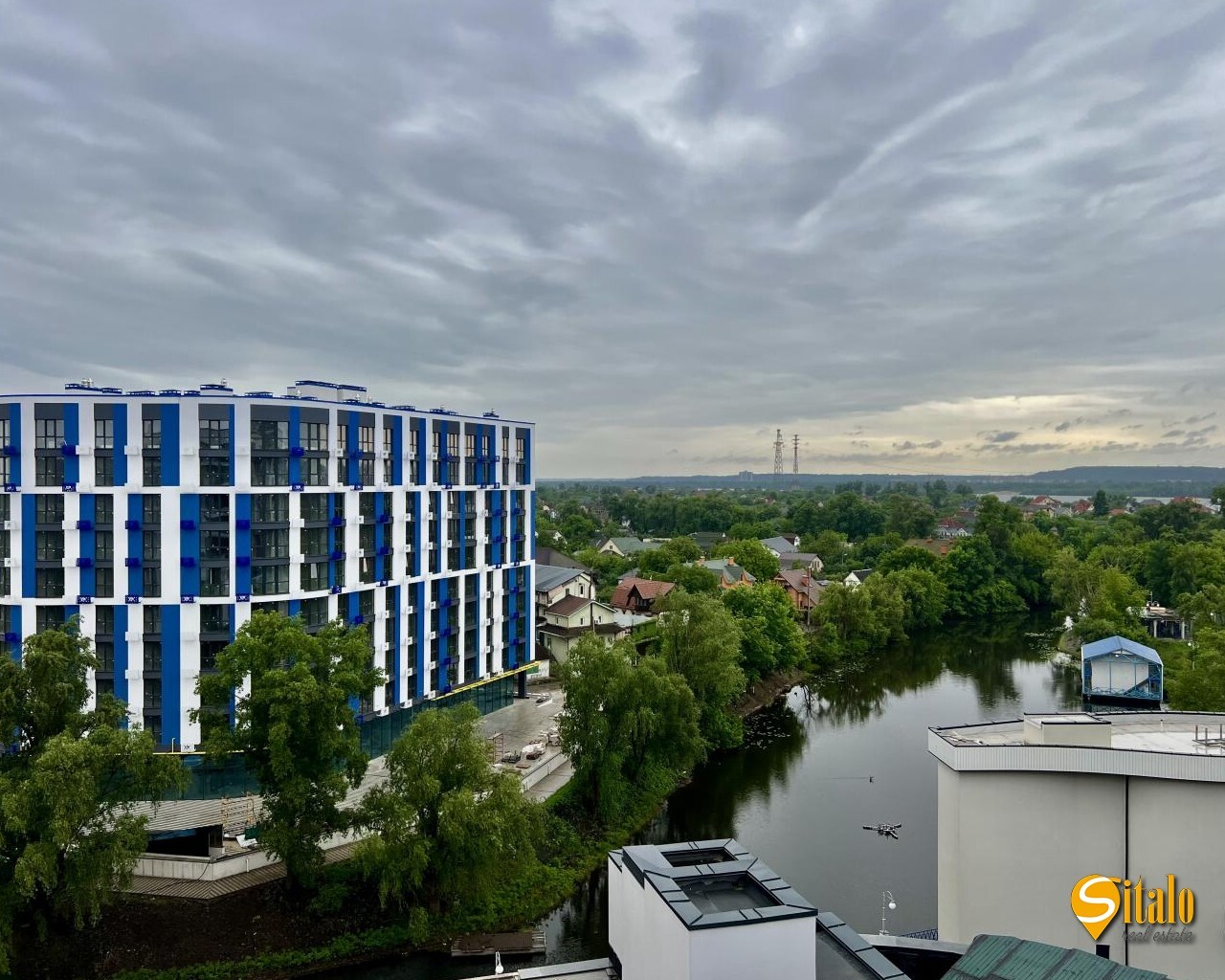 Продаж 2-кімнатної квартири 60 м², Центральна вул., 21А