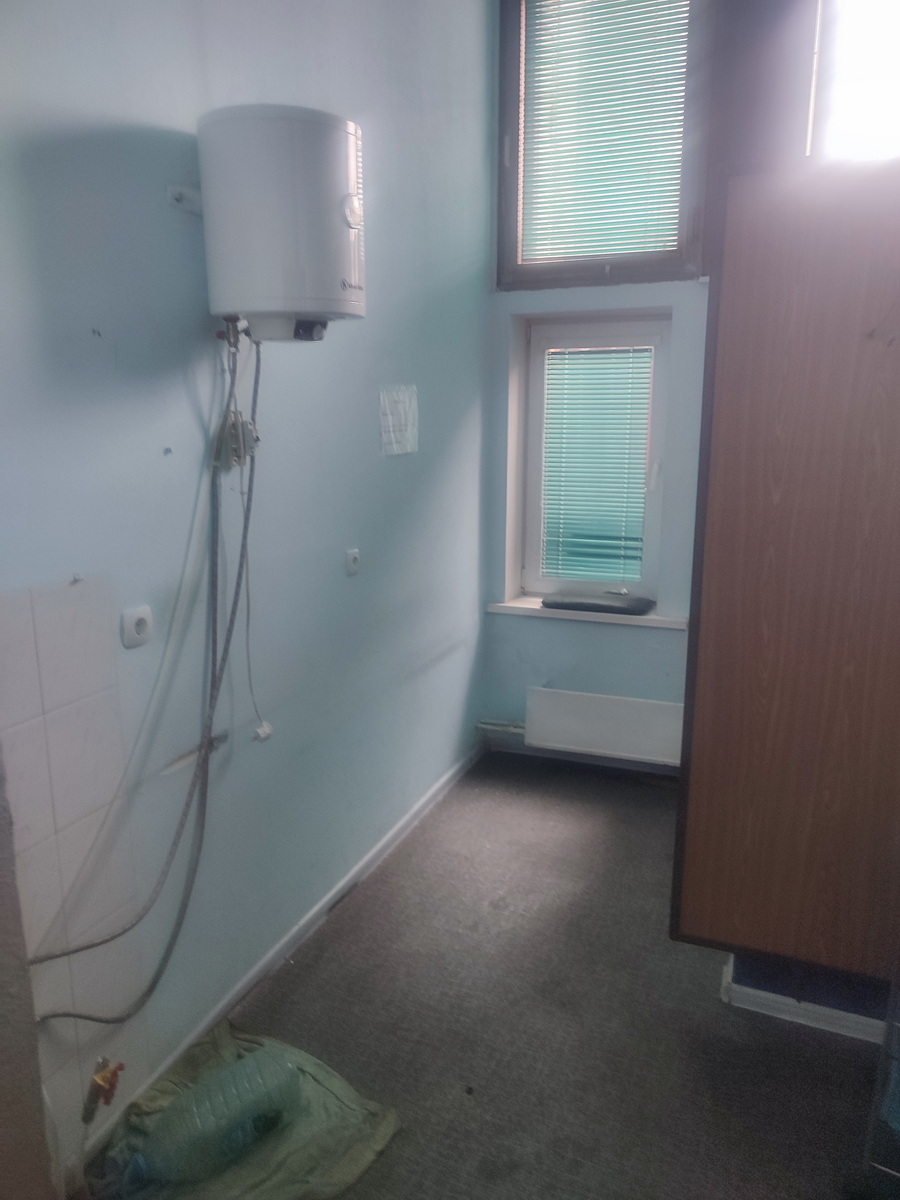Оренда торговельного приміщення 100 м², Володимира Маяковського просп., 15