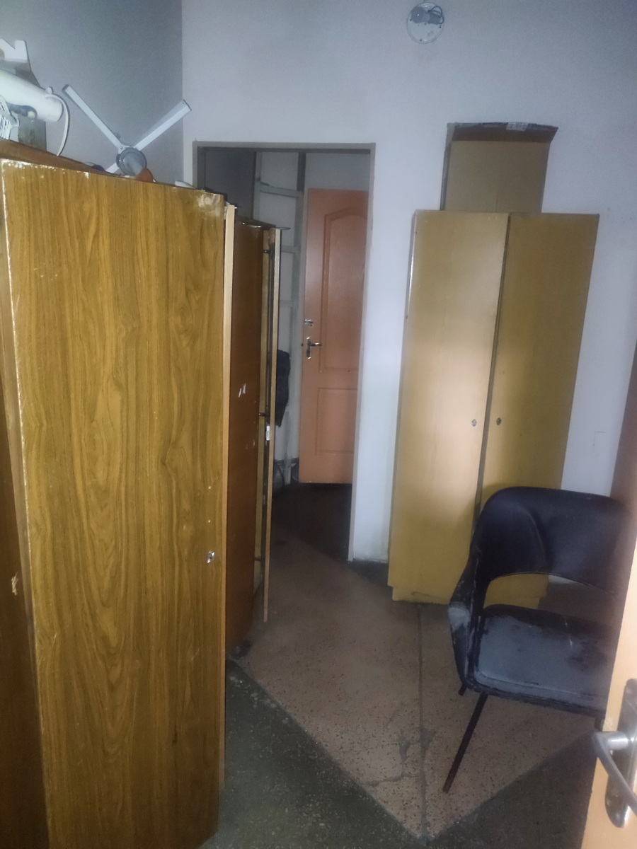 Оренда торговельного приміщення 100 м², Володимира Маяковського просп., 15