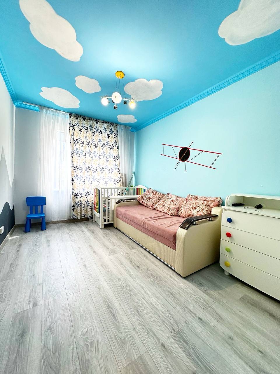 Продаж 2-кімнатної квартири 50.9 м², Харківська вул.