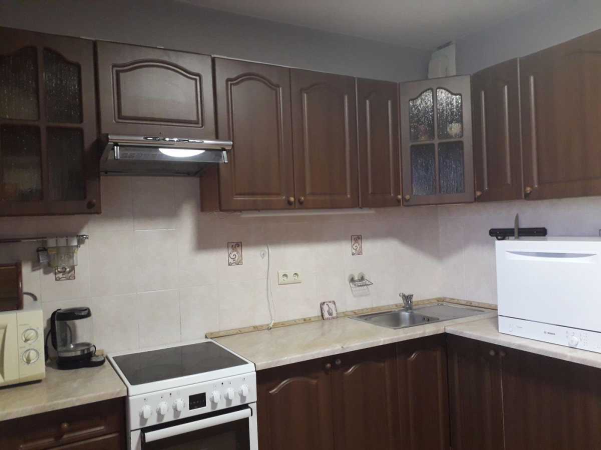 Аренда 1-комнатной квартиры 45 м², Эрнста ул., 2