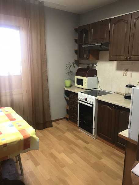 Аренда 1-комнатной квартиры 45 м², Эрнста ул., 2