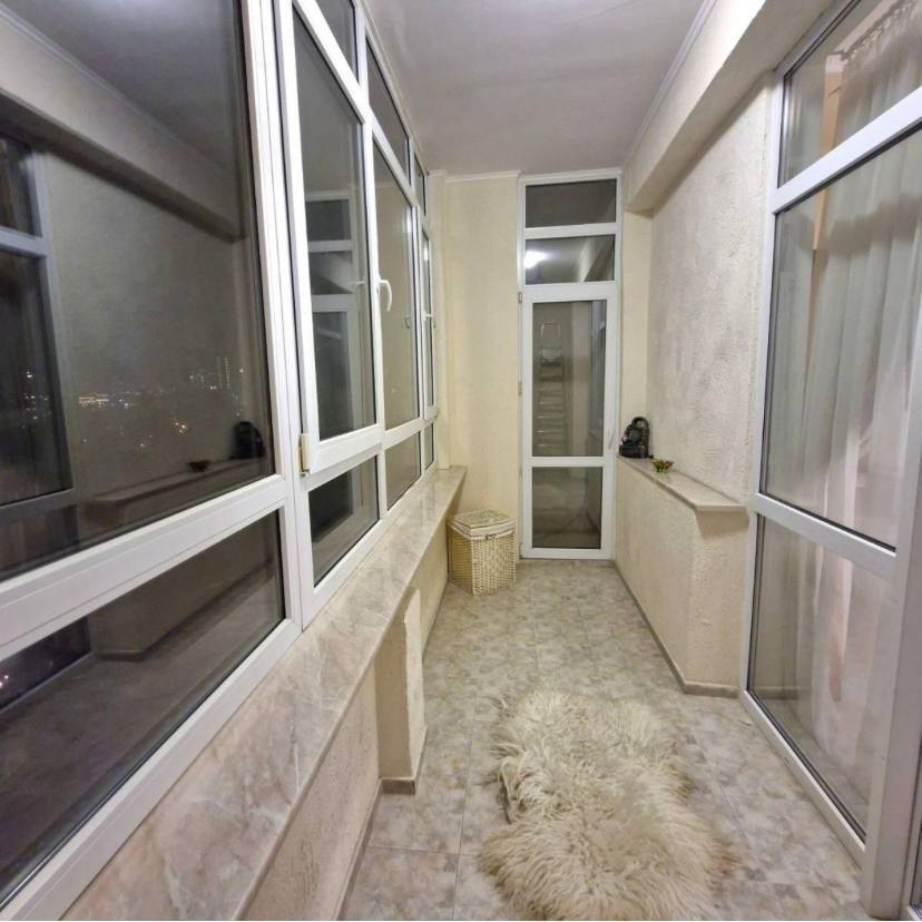 Оренда 2-кімнатної квартири 65 м², Євгена Коновальця вул., 44