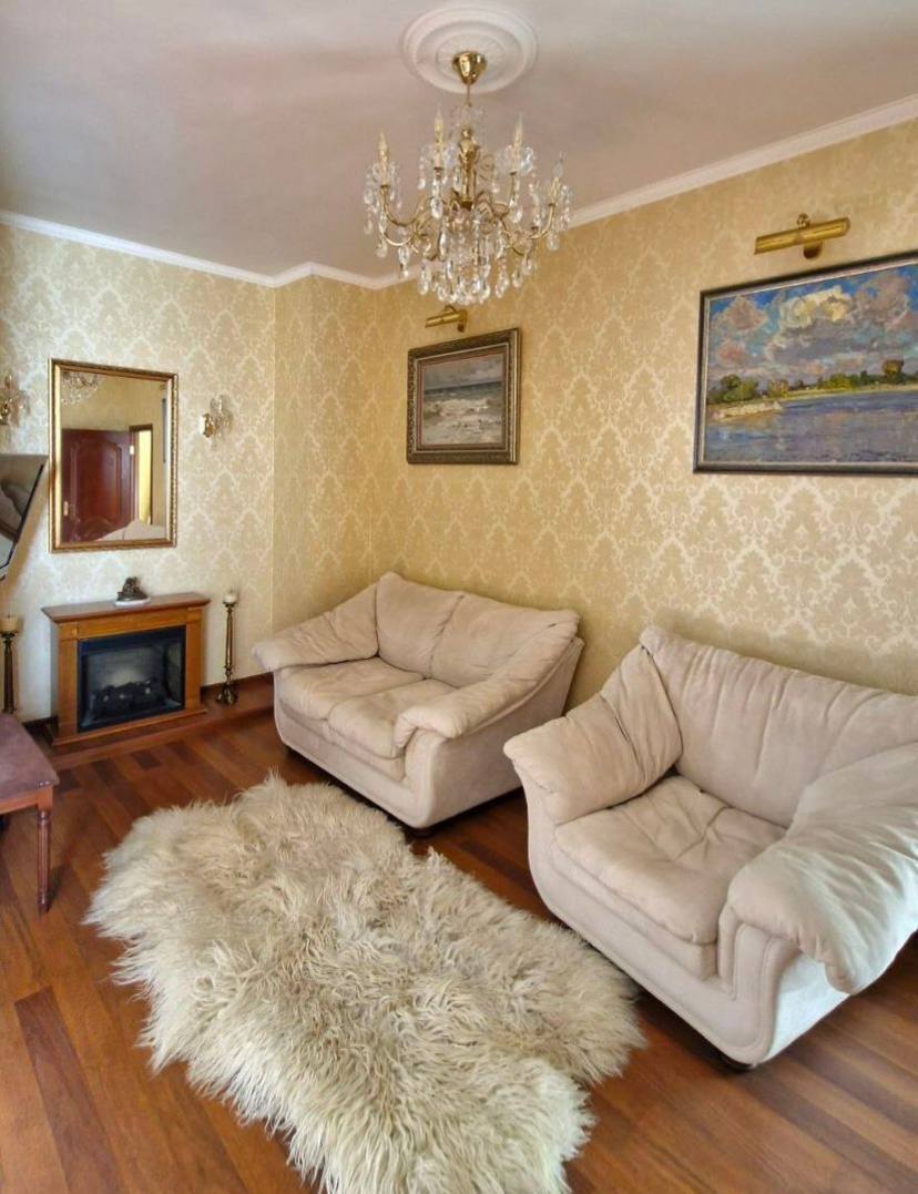 Оренда 2-кімнатної квартири 65 м², Євгена Коновальця вул., 44