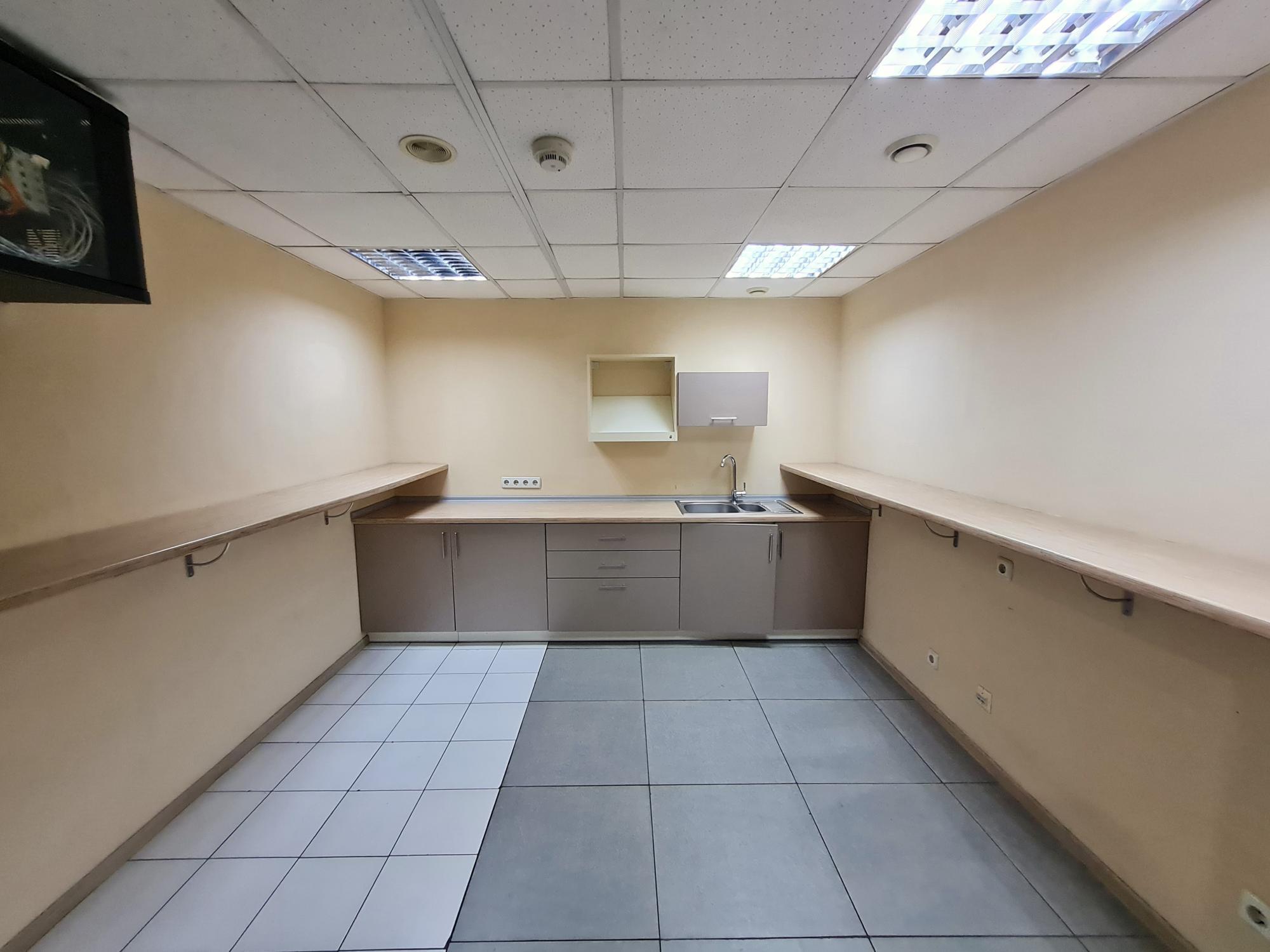 Оренда офісу 114 м², Степана Бандери просп., 20Б