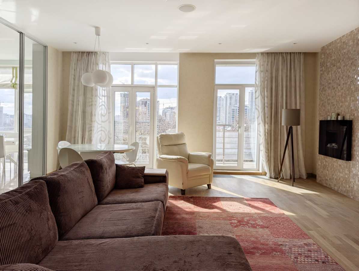 Аренда 5-комнатной квартиры 180 м², Зверинецкая ул., 47