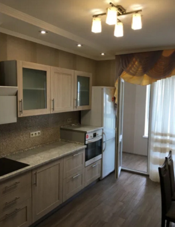 Оренда 1-кімнатної квартири 59 м², Академіка Глушкова просп.