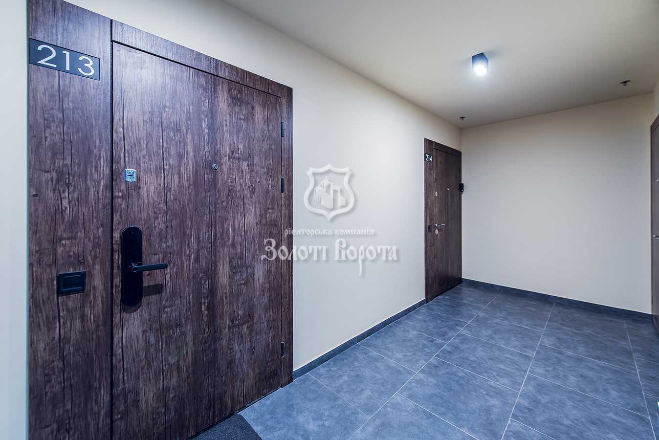 Продаж 2-кімнатної квартири 80 м², Перемоги просп., 5В