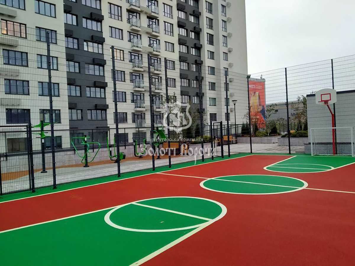 Продаж 2-кімнатної квартири 80 м², Перемоги просп., 5В