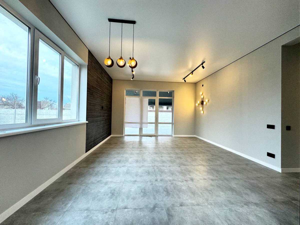Продажа дома 100 м², Центральне, 77