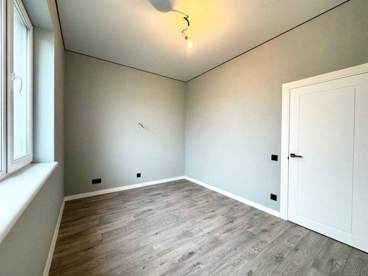 Продажа дома 100 м², Центральне, 77