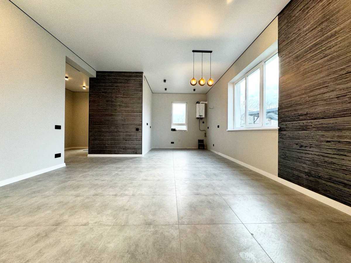 Продажа дома 100 м², Центральне, 77