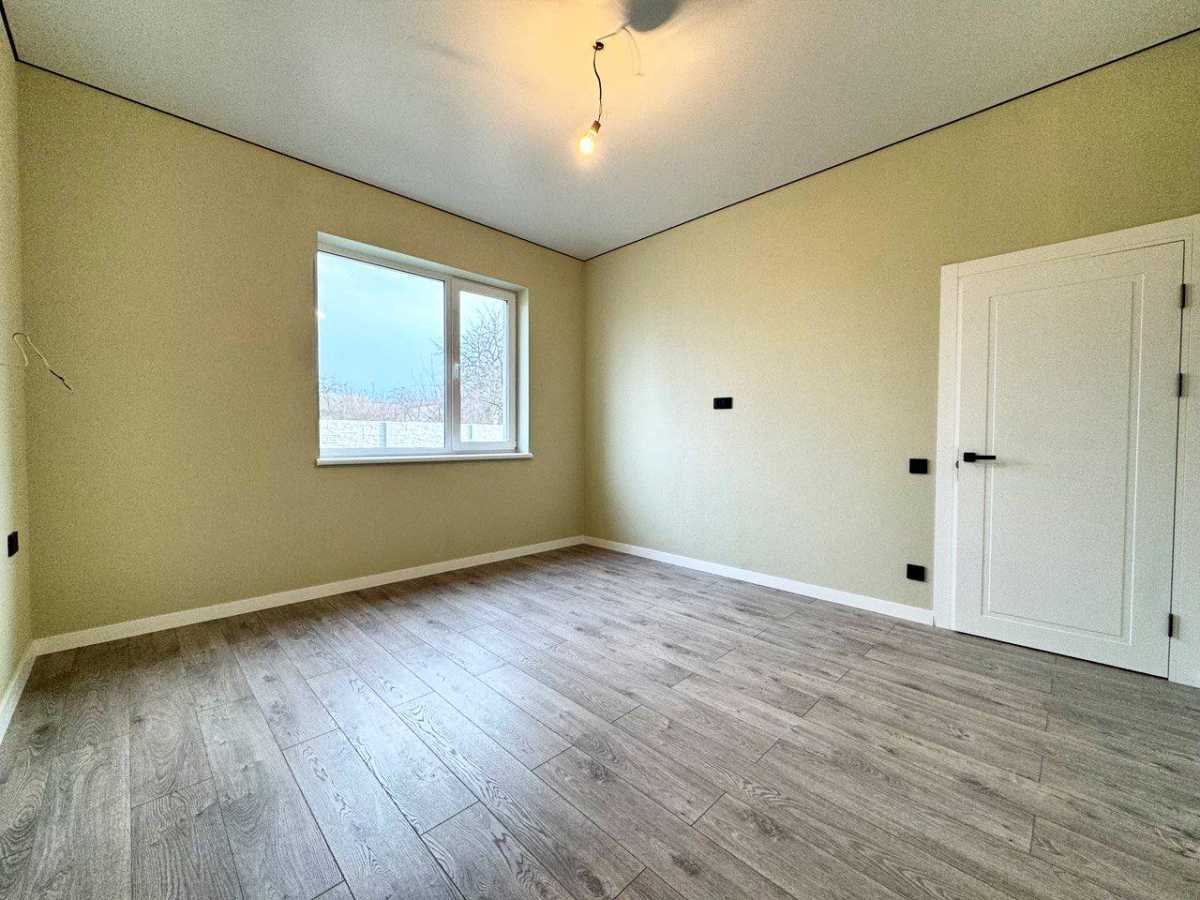 Продажа дома 100 м², Центральне, 77