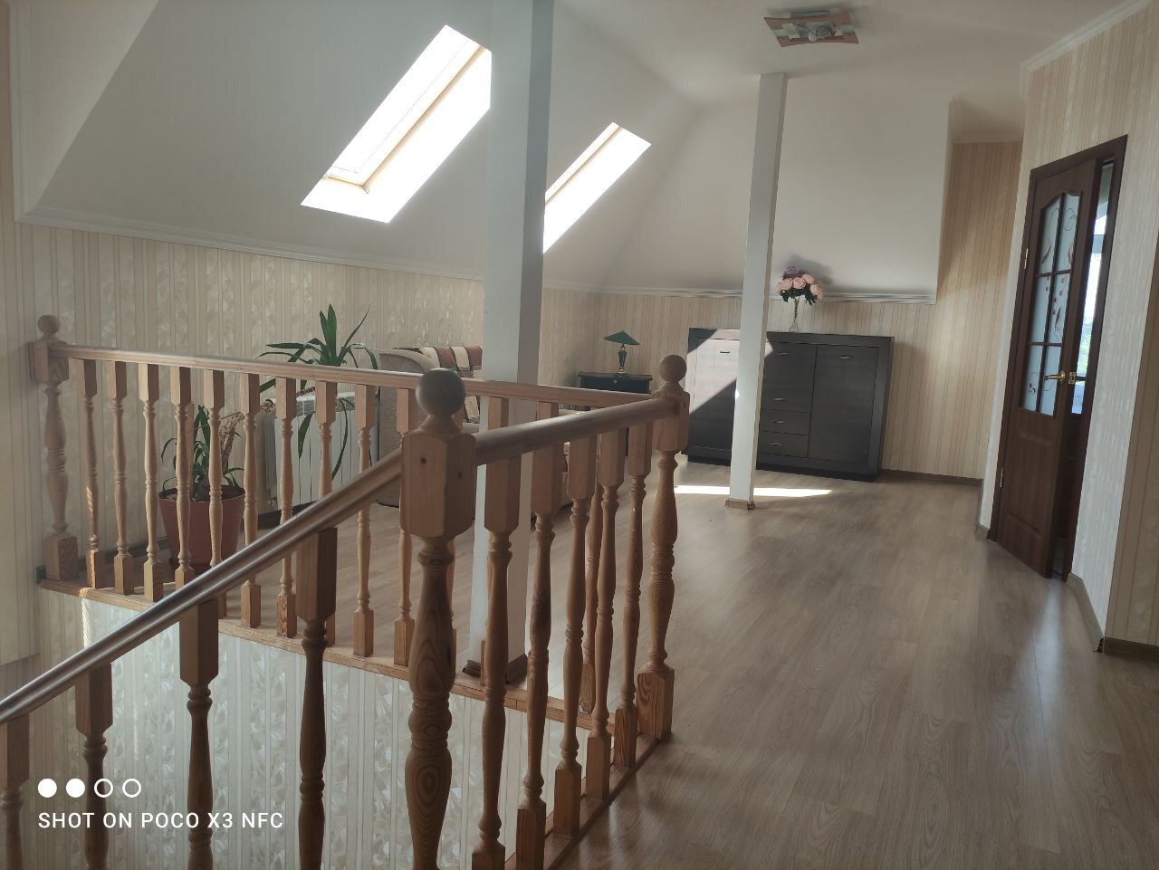 Продаж будинку 240 м²