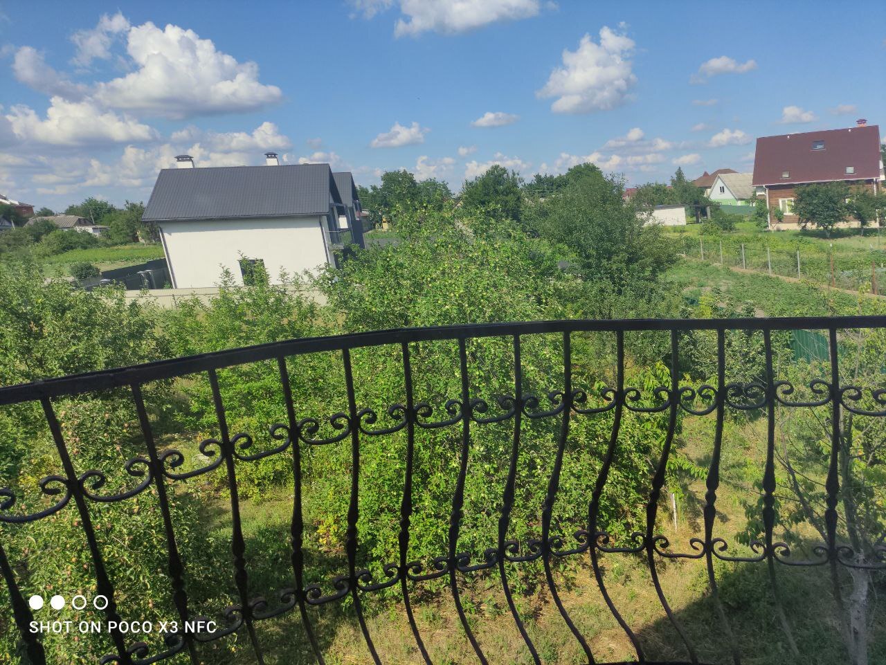 Продаж будинку 240 м²