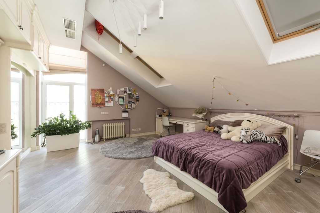 Продаж 4-кімнатної квартири 135 м², Регенераторна вул., 4, корпус 6