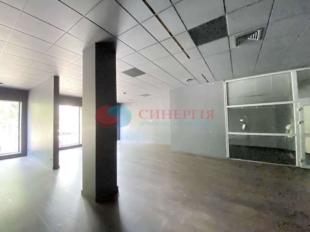 Оренда магазину 135 м², Верхній Вал вул.