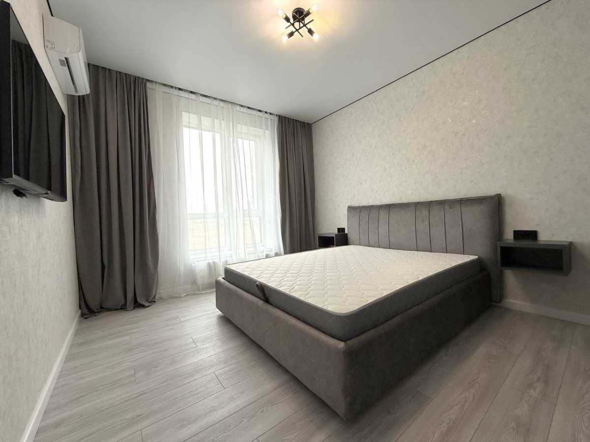 Оренда 1-кімнатної квартири 38.5 м², Дружби вул., 44