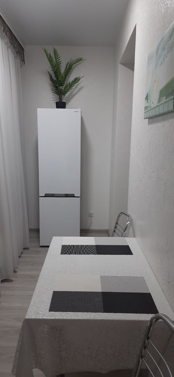 Оренда 1-кімнатної квартири 44 м², Набережна Перемоги вул.