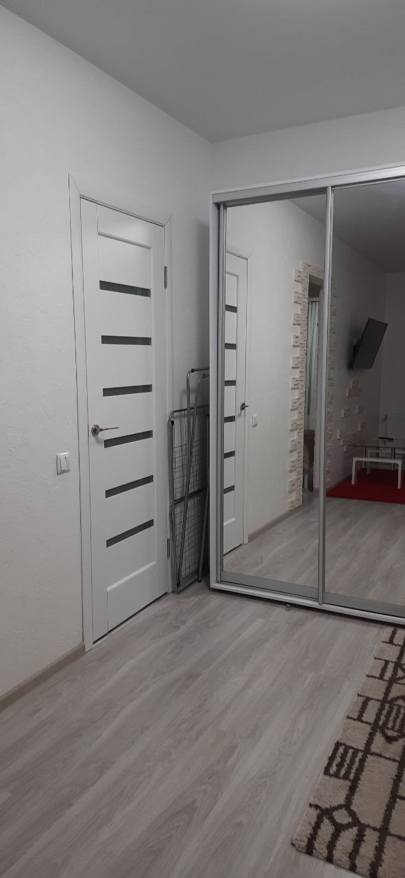 Оренда 1-кімнатної квартири 44 м², Набережна Перемоги вул.