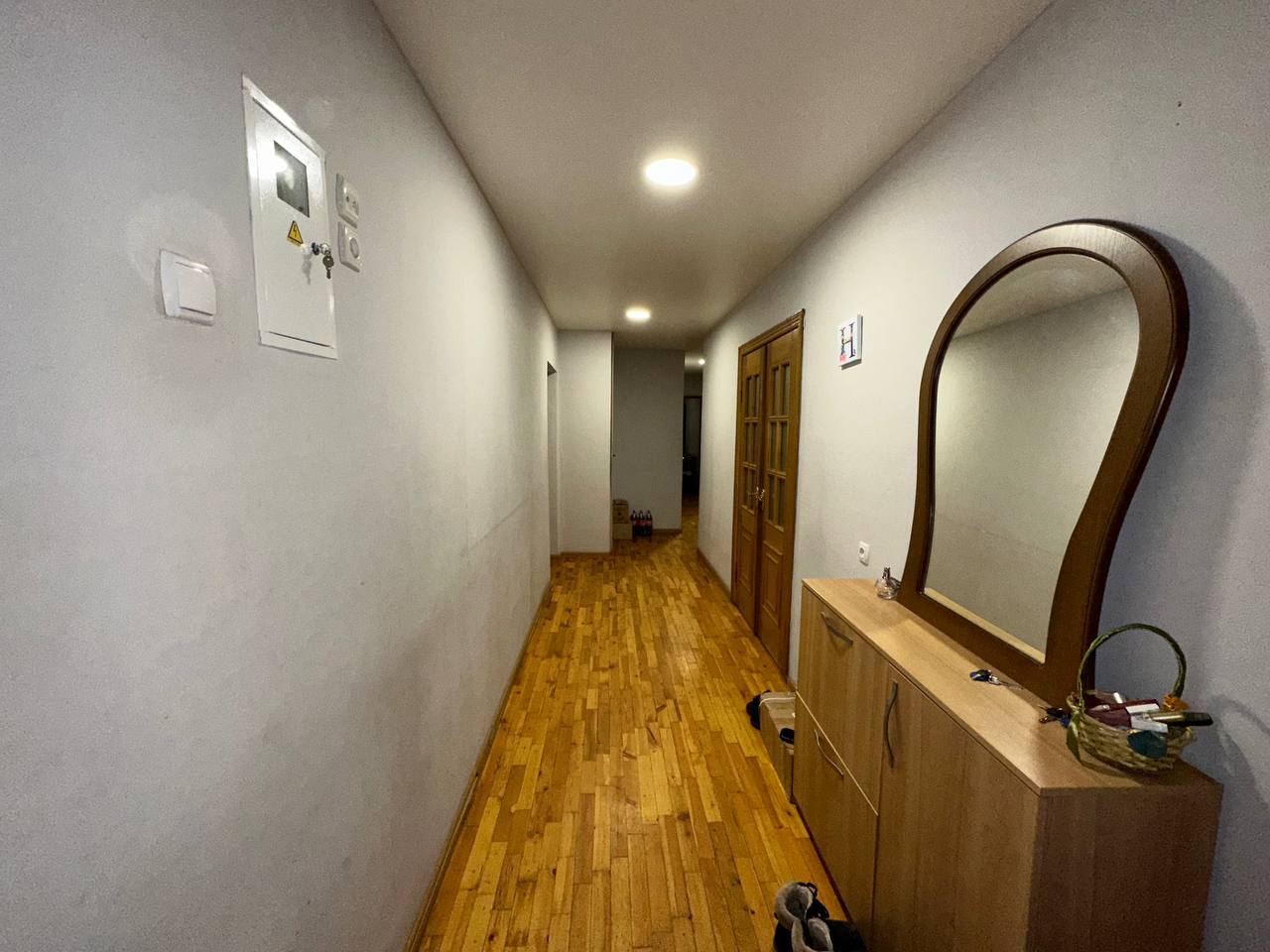 Продажа 4-комнатной квартиры 91 м², Князя Владимира Великого ул.