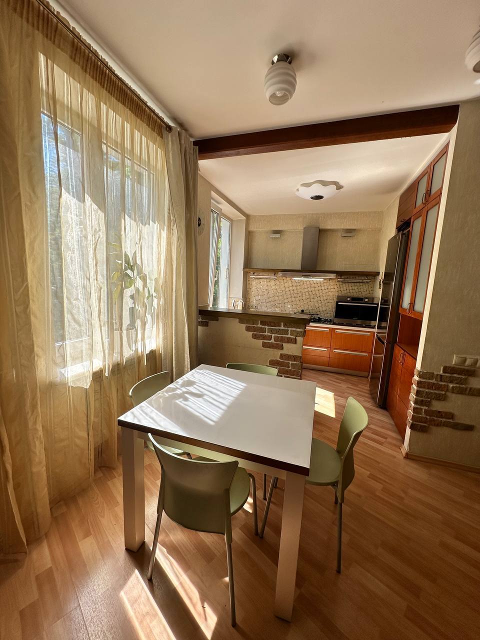 Аренда 3-комнатной квартиры 65 м², Юрия Савченко ул.