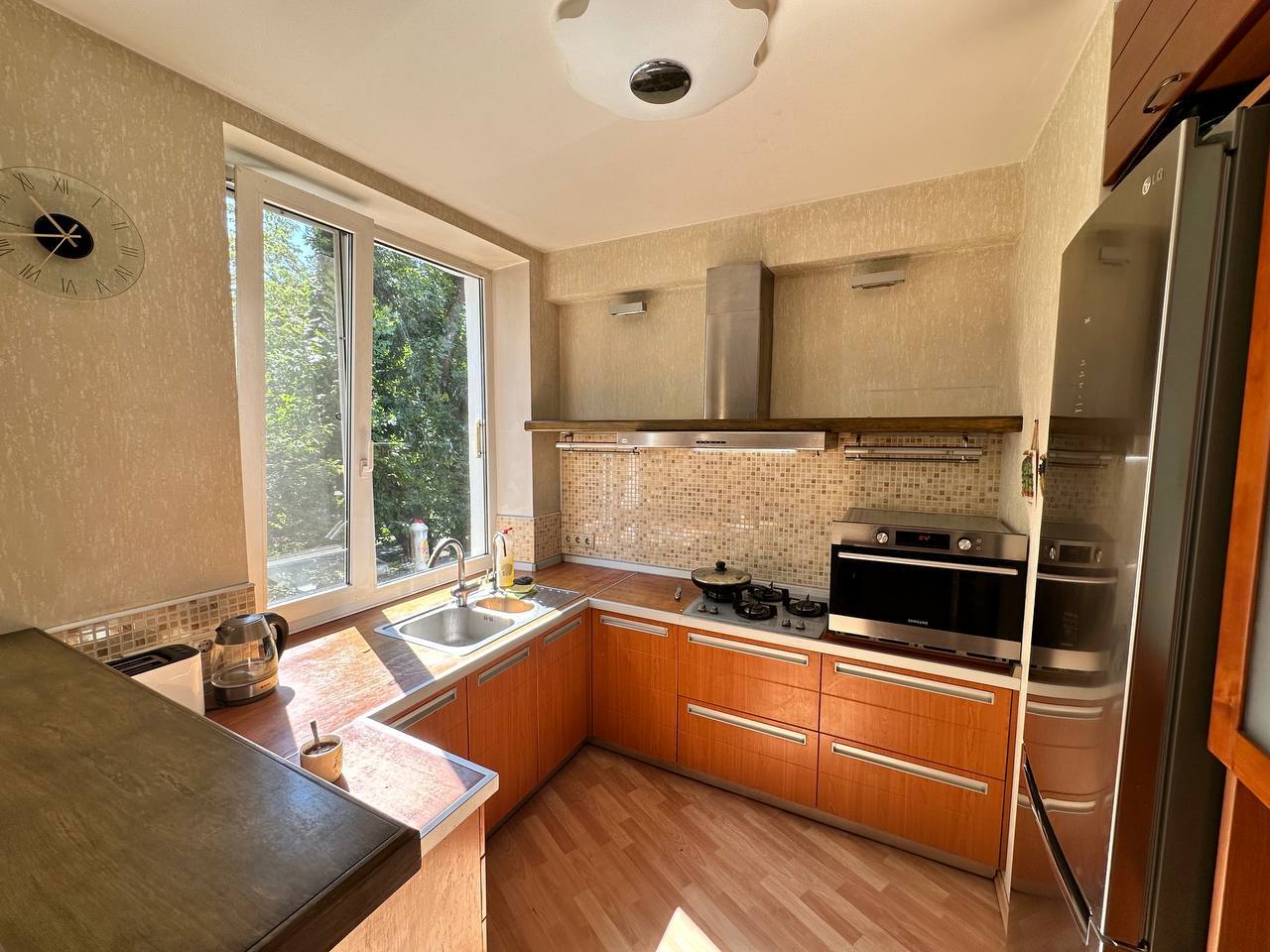 Аренда 3-комнатной квартиры 65 м², Юрия Савченко ул.