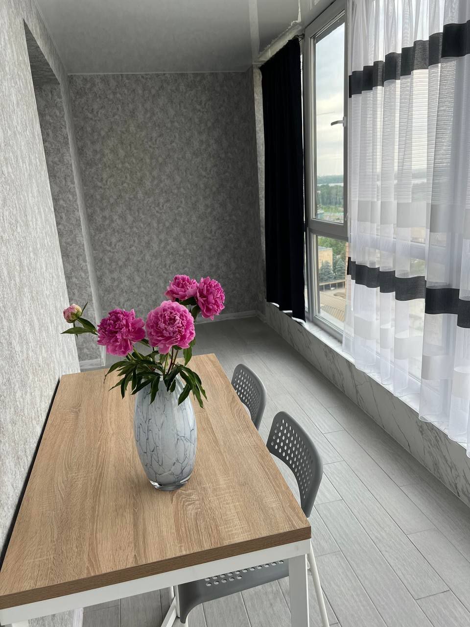Оренда 2-кімнатної квартири 60 м², Мандриківська вул.