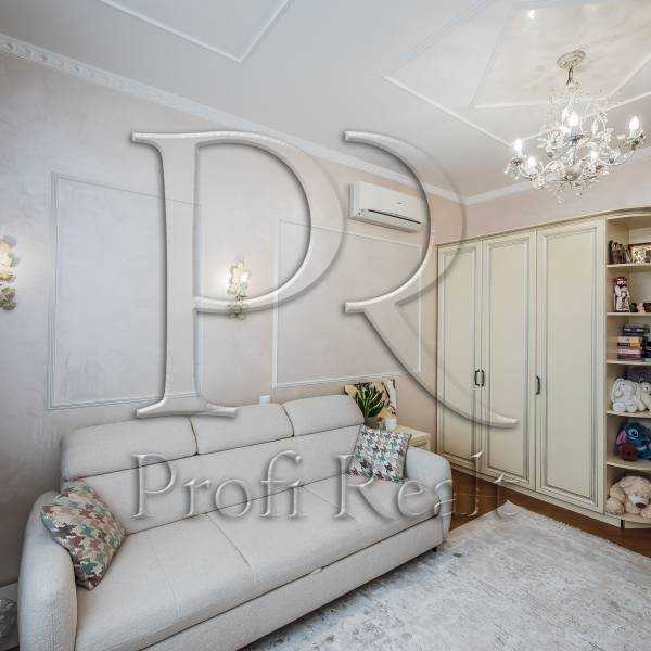 Продажа 3-комнатной квартиры 110 м², Науки просп., 30
