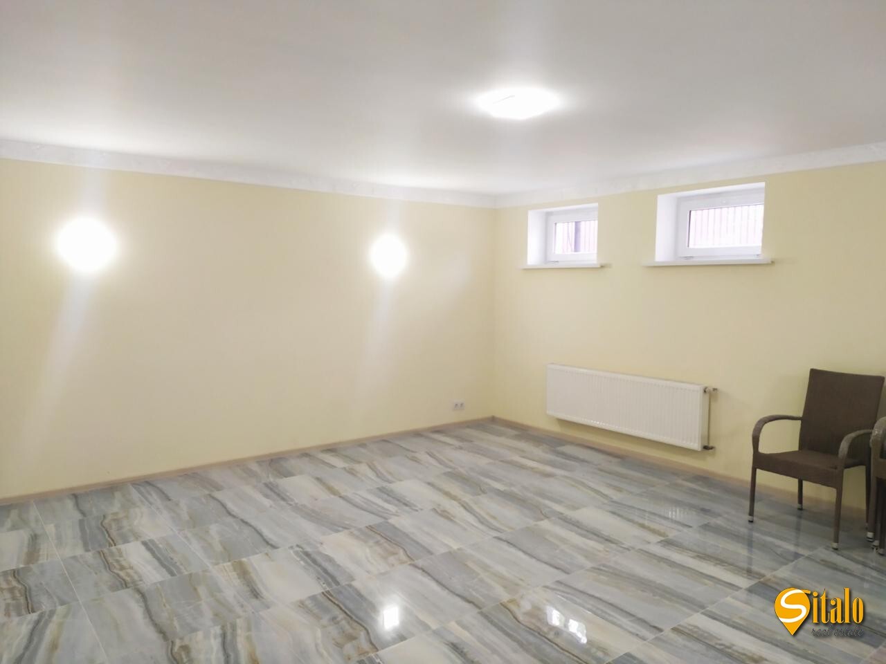 Оренда будинку 330 м²